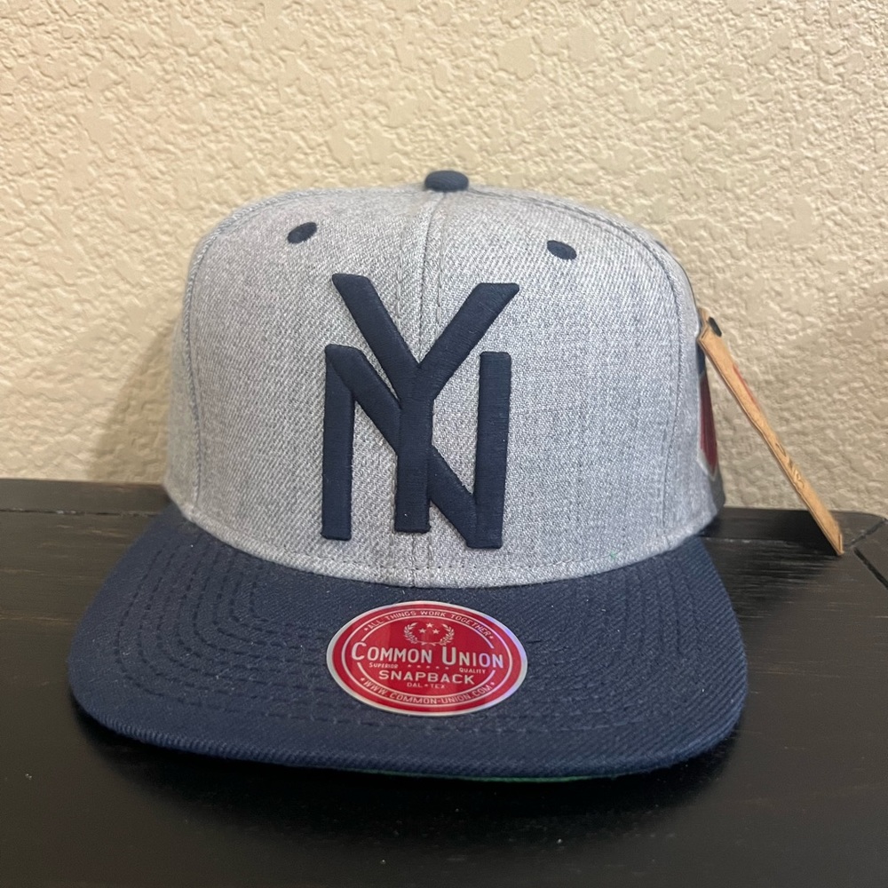 San Francisco SEALS SNAPBACK HAT/CAP BY COMMON UNION, Gray/Blue Color - NEW